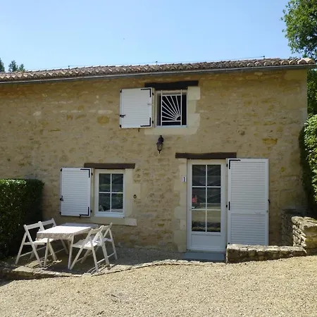 Le Moulin Neuf - Les Lilas Hébergement de vacances Chalandray